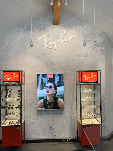 JomarkGraphics's tweet photo. new RayBan area installed at Wisconsin Vision's Layton location. https://t.co/2Qm1ZdVfBS