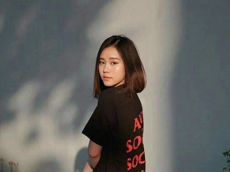 DimasMuhsin19's tweet photo. Udah pinter, jago masak, ketawanya lucu, di pipi nya kalo senyum ada garis, cantik, setia, polos, sabaran. masih aja diselingkuhin

#Jessica #listy #ericko https://t.co/MZlsWWrqgv