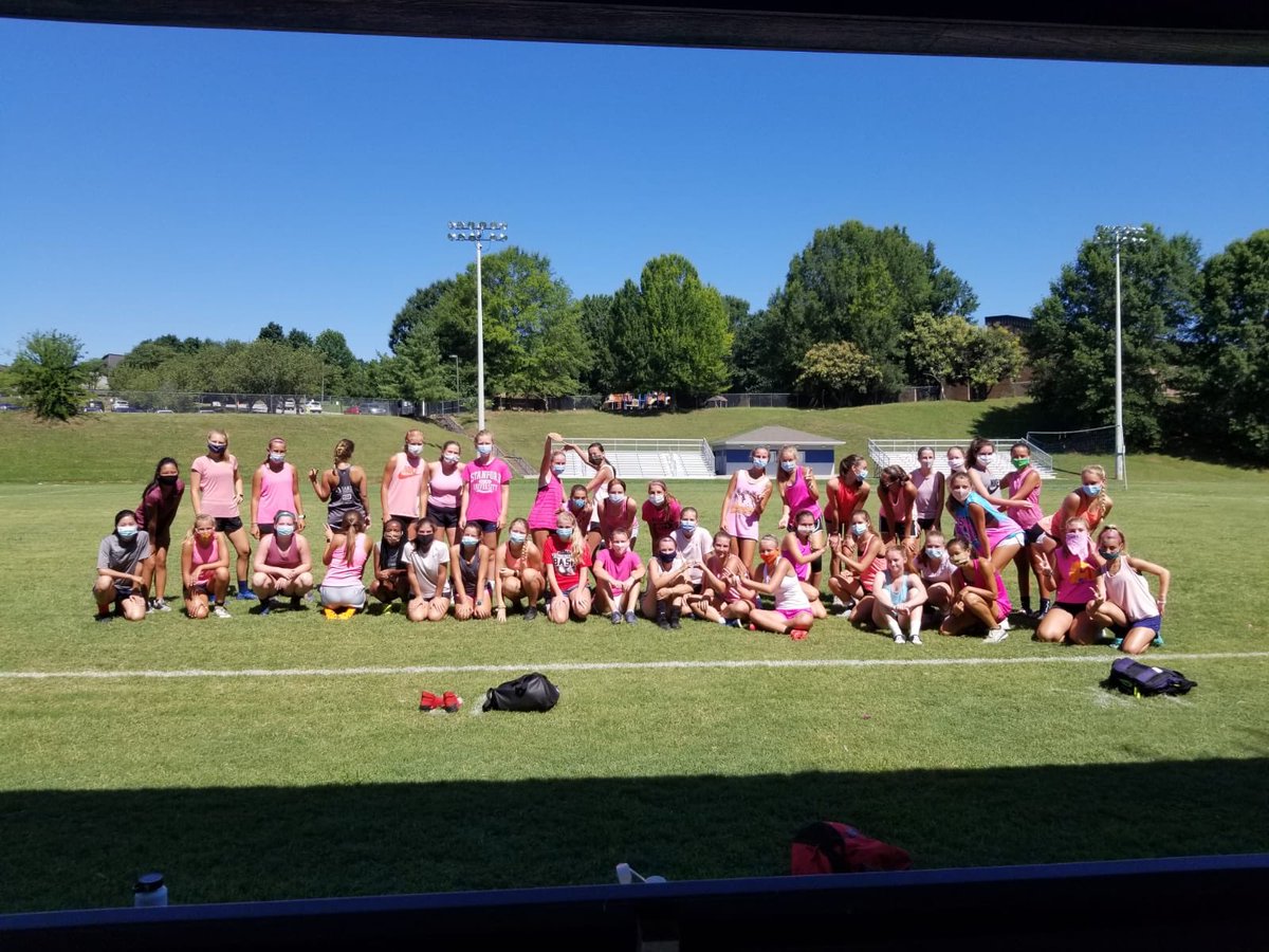 On Wednesdays we wear pink...! 🦄💖 #youcantsitwithus #goads #shedoesntevengohere