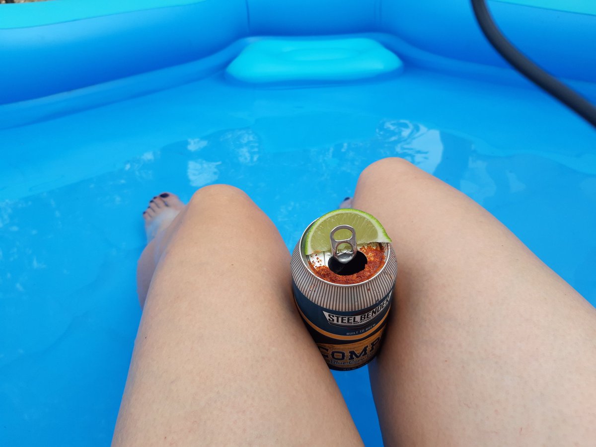 GGirl505's tweet photo. Y'all, I've been looking for a little blowup pool for months! I finally found one! This is how my #summer is gonna be! #SocialDistancing done right! @SBBrewyard #compalager is so delish  and y'all know I love my chile salt! 🤤🤘🍻 #cheers  #supportlocalbrew #albuquerque https://t.co/3FCT0iNKTX