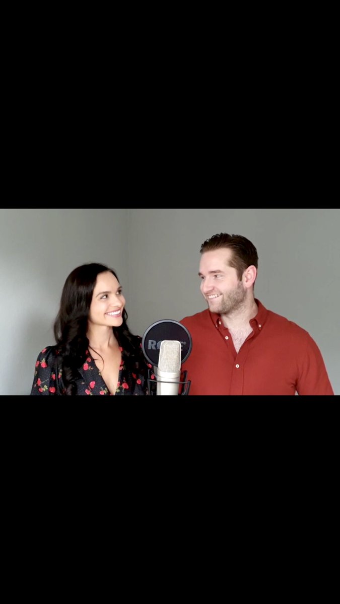 Singergramsuk's tweet photo. Remember your Bespoke Singing Telegram for longer with a professionally recorded Gift Track of any song of your choice π
~
~
~
~
~
#singingtelegram #celebration #singergram #london #birthday #Anniversary #bespokesinging #secretsinging #memories #keepsake #giftideas https://t.co/WIpE8Pbr0f