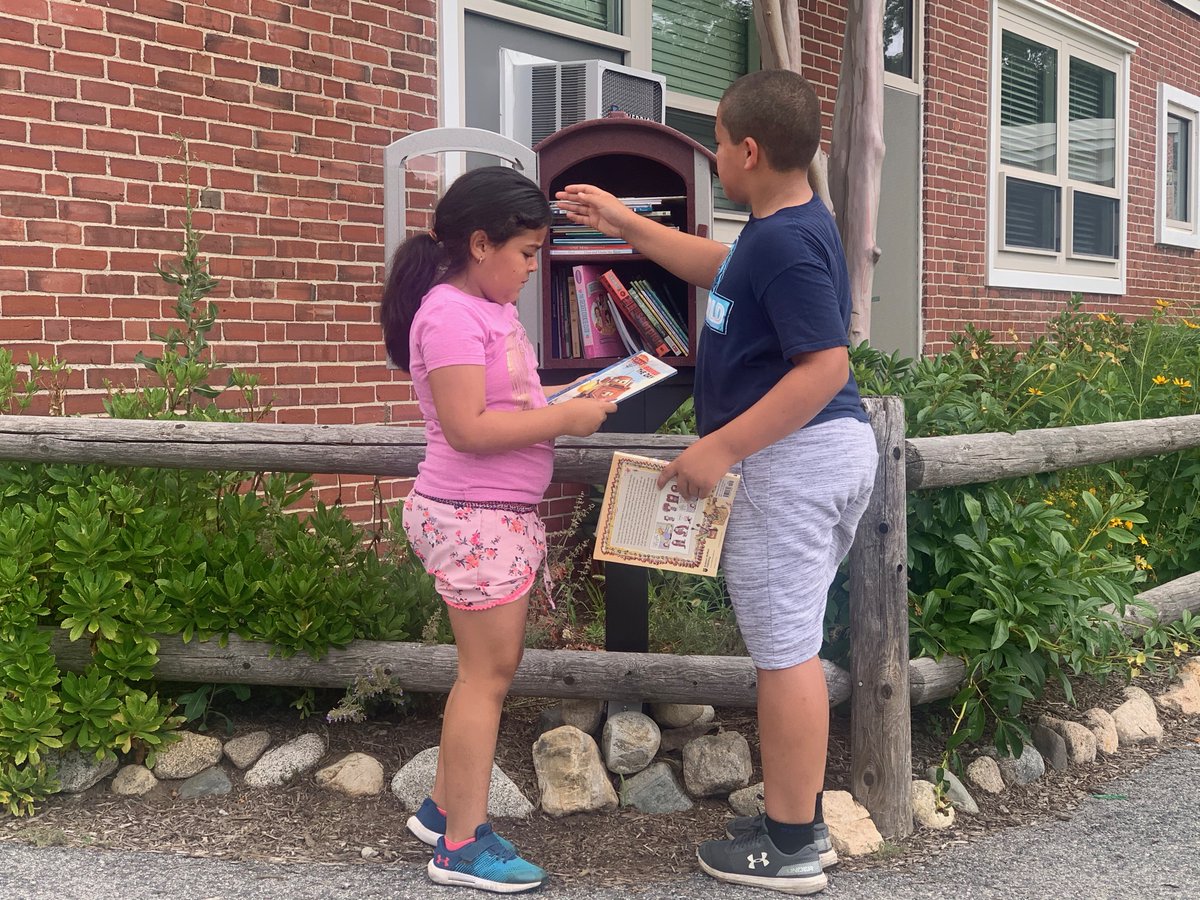 Wayland_CH's tweet photo. Have you visited the Little Library that honors Ms. Rossi yet?  I was happy to see these Cubs exploring new summer reading options.  #claypitCREATEs https://t.co/lTRgLJHSlQ