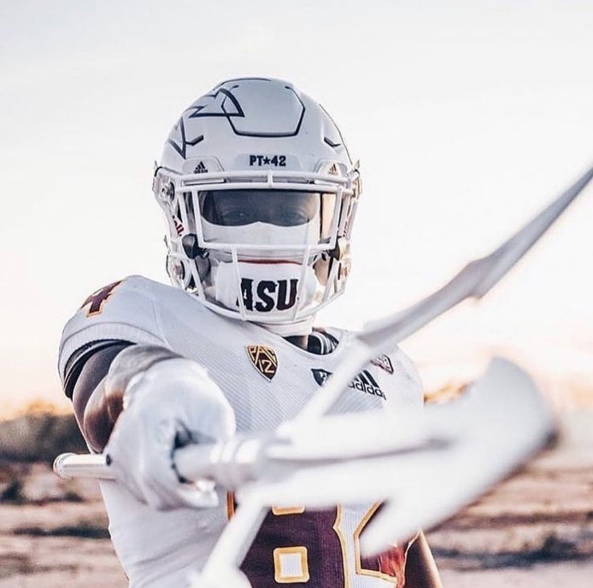 MarqueseW5_'s tweet photo. After a great talk with @AdamBreneman81 I am bless to receive an offer from Arizona State University🔴🟡. Thanks again Coach 💯🙏🏾. @ASU  @ASUFootball https://t.co/jk3kPmPQ3w