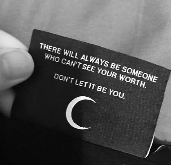 the_female_lead's tweet photo. There will always be someone who can't see your worth. Don't let it be you 👇 https://t.co/jVQtgCYVnM