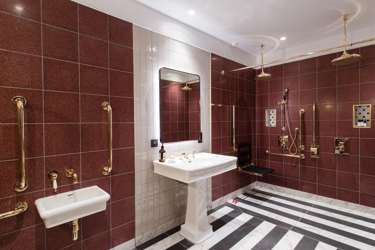 FitzroyofLondon's tweet photo. Our New Drum Street project demonstrates our ethos of creating luxury interior spaces for everyone. Featuring a selection of brassware from our Cavendish collection in a gold finish, the brassware could be fully removed, ensuring the rooms have full flexibility for all guests. https://t.co/y3OvfKR3va