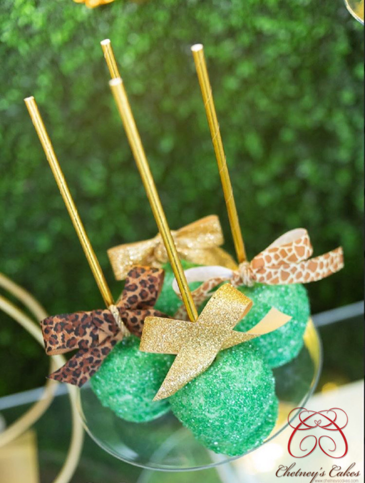 ChetneysCakes's tweet photo. Welcoming a “Wild One” 🐆🐘🦒🐅 #CandyApples🍏 made by us #ChetneysCakes 🍰 https://t.co/BnPhdTZwhU