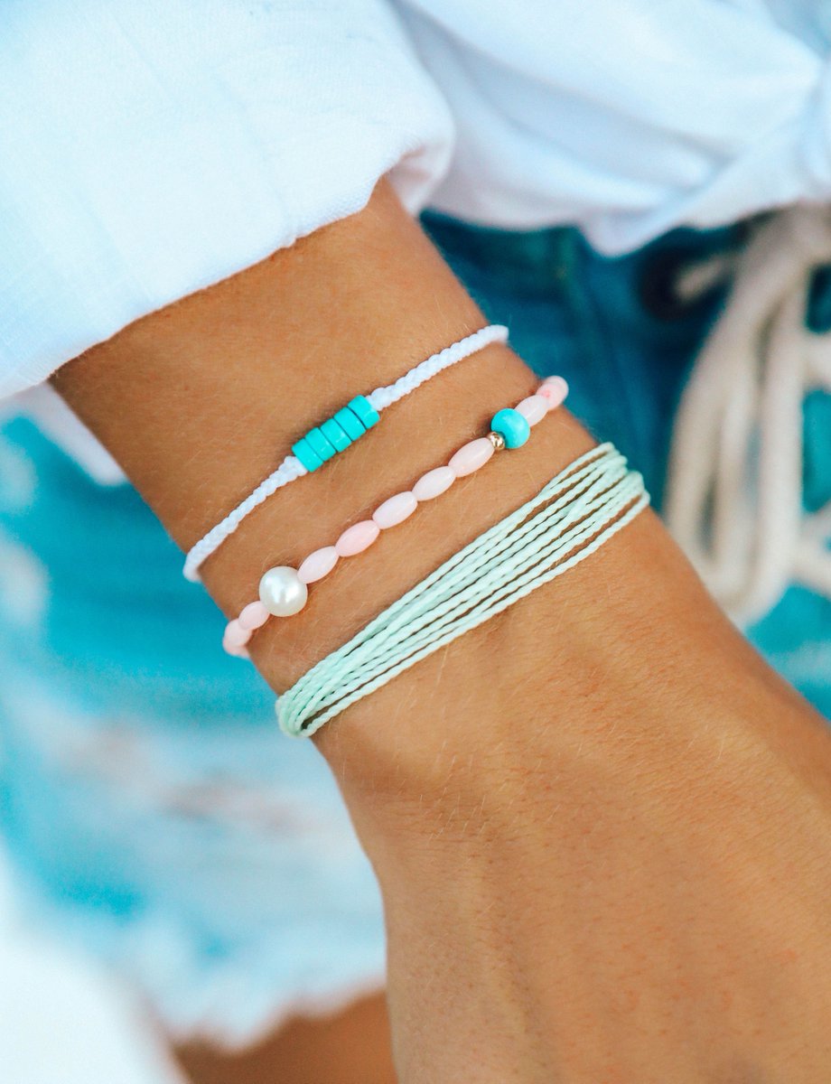 Pura Vida Bracelets B I G N E W S The July Pura Vida Bracelet Club Is Here July S Bracelet Club Features The Meadow Set Which