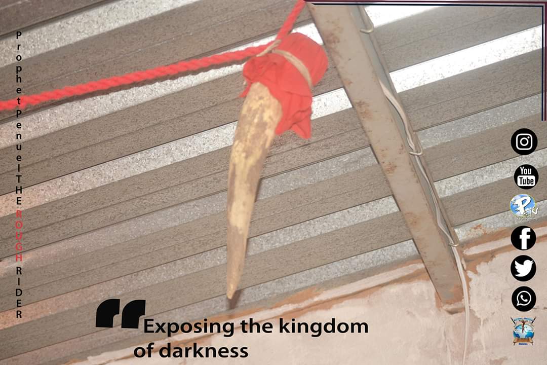 MnguniPenuel's tweet photo. The Honoured

Exposing the Kingdom of Darkness
#InsideTheHouse

The left hand was at defence and the right was attacking, the man of God propet Penuel entered the house which is now a traditional consultation room and every evil was nufilied and exposed.

https://t.co/MtqUKWZ9ty https://t.co/DOiUO8W943