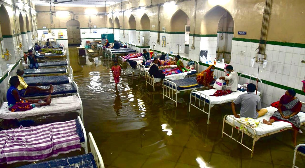 pavankumarg0127's tweet photo. #OsmaniaHospital 
This is the present situation in Osmania Hospital. Plz take of them be safe. KCR was achieved Bangaru Telangana. Thank you
@TelanganaCMO @KTRTRS @Eatala_Rajender https://t.co/d0Ldi3opcY