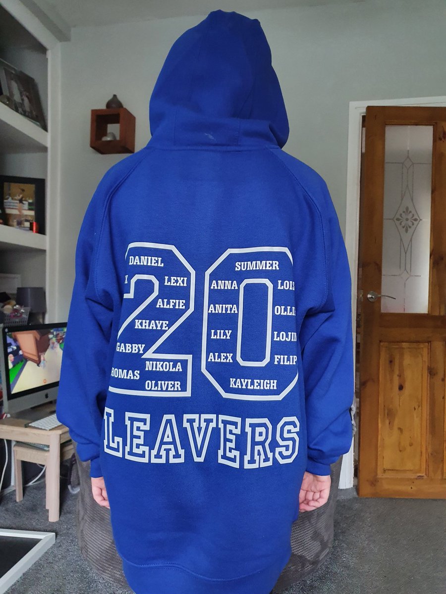 That's it, primary school done and dusted. Been in school for an hour today to say farewell to her classmates and teachers. Sad times 😪