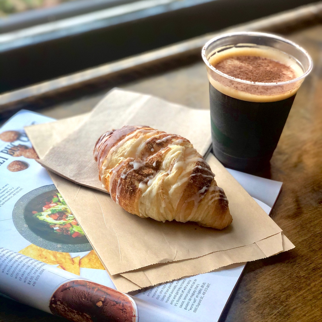 redbrickguelph's tweet photo. Freshly #baked #cinnamoncroissant paired with our delicious #nitrocoldbrew 😋
#deliciouspairings #downtownguelph #redbrickcafe https://t.co/smc6uIBBTh