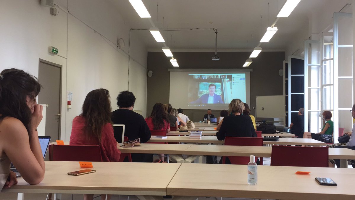 C’est parti pour la soutenance d’HDR d’Emil Turc sur la bureaucratie orientée sur les résultats. <a href="/IMPGT_UnivAMU/">IMPGT Officiel</a> #CERGAM #HDR #managementpublic