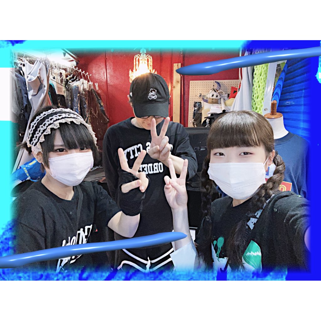 MELONBATAKEAGO2's tweet photo. CHAOS MARKETさんにいってきました 生誕の衣装を貸していただきました お洒落なめろんになれました
ありがとうございました🌕
#令和二年の黙示録 https://t.co/LDFcC7EZJz