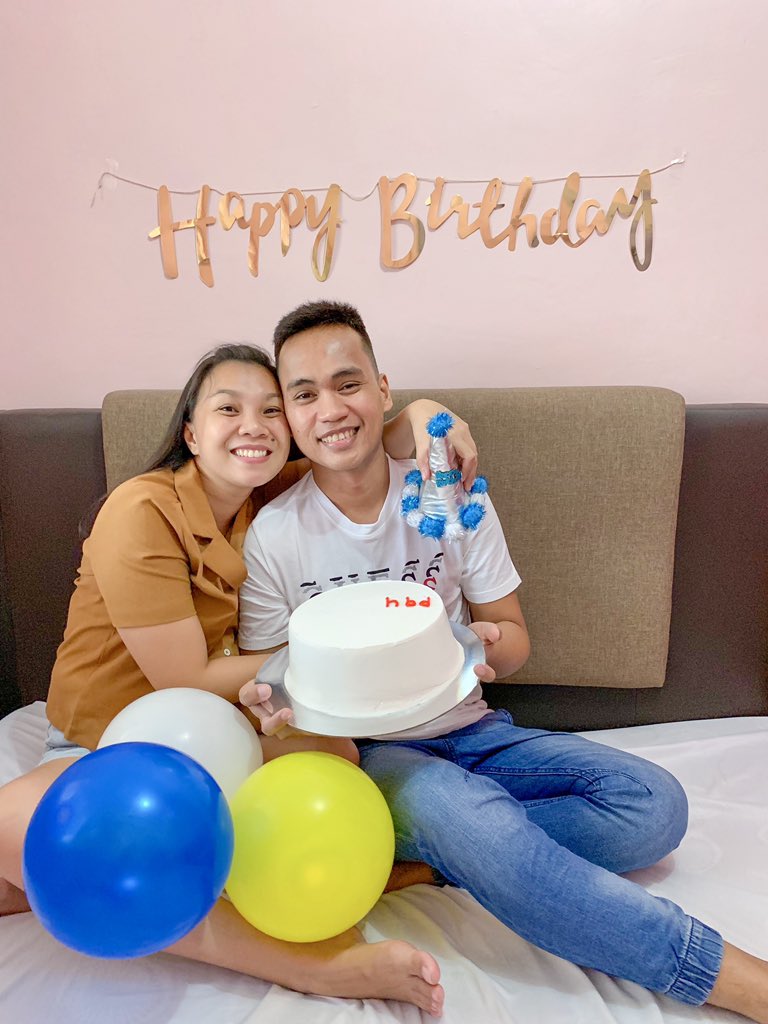 BeeLajara's tweet photo. Happy beeday @Jefflovebee ���🎈🎉🎁 https://t.co/a3Geoz6aPf