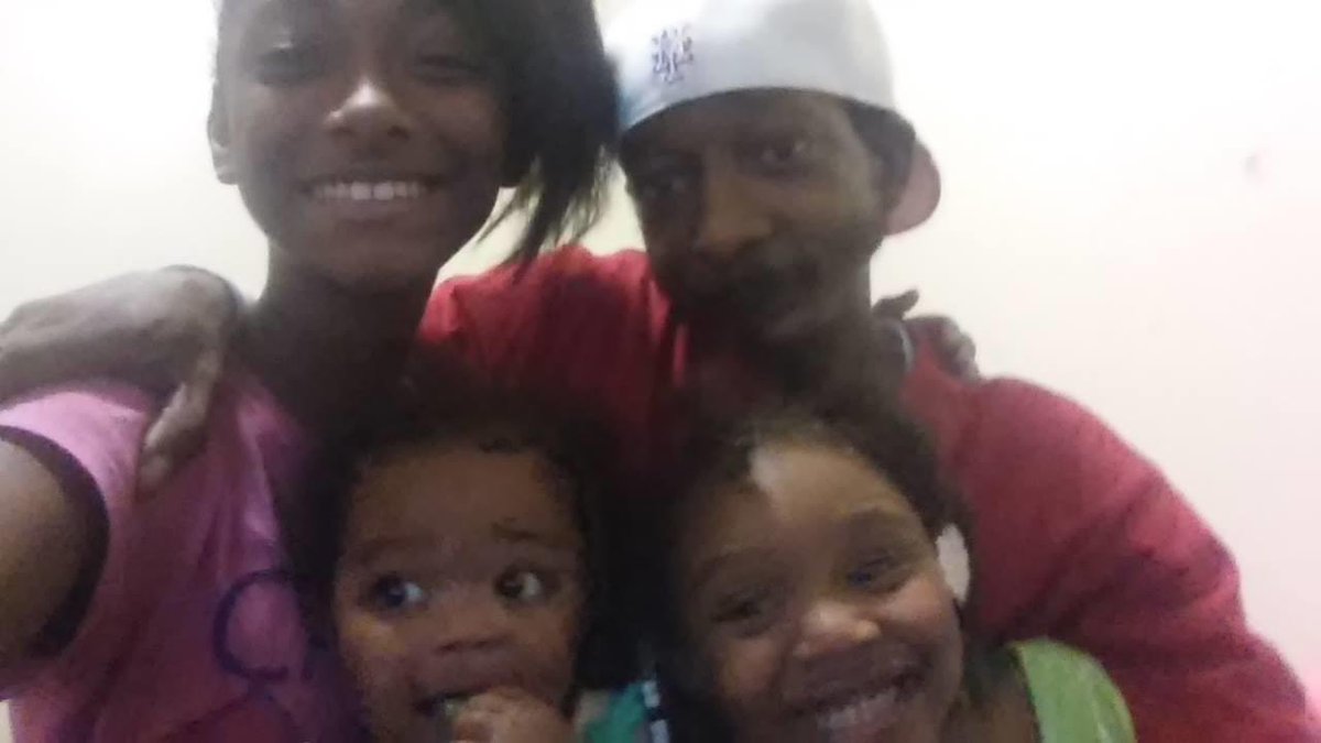 SexyChoc25's tweet photo. Man he loved tf outta my kids!!!Happy Birthday bro!#RIPPimp https://t.co/uhYaCFkv6B