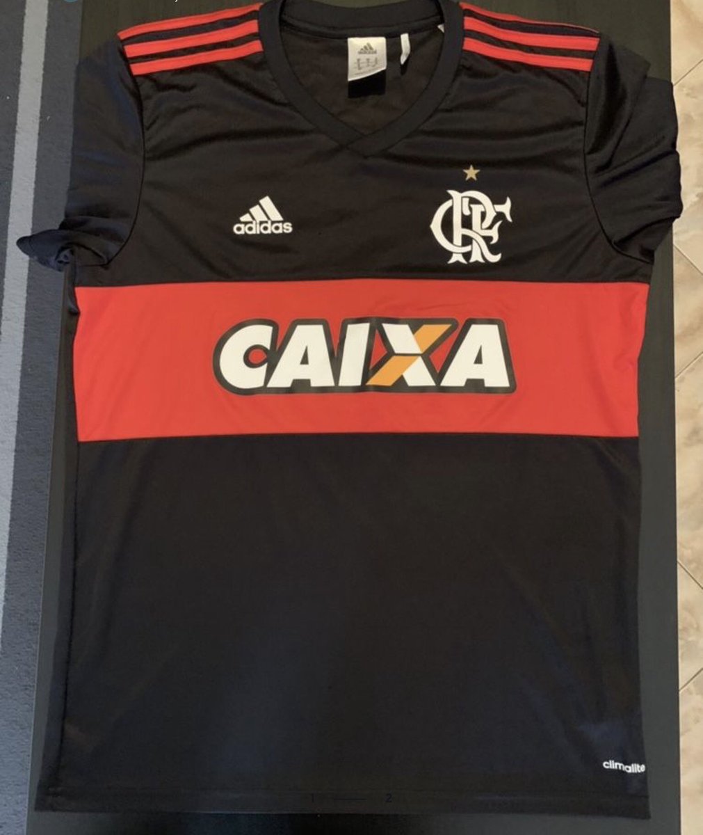 ___Jota___'s tweet photo. Bela compra que eu fiz. #alecsandro #2015/16 #Flamengo https://t.co/6FrtmkrtOQ