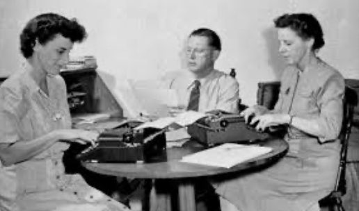 “Muchas felicitaciones a todas las trabajadoras y trabajadores administrativos de apoyo a la educación, que son pilares importantes en la labor docente” CAHG <a href="/ely_marquezm/">elizabeth marquez</a> 😍