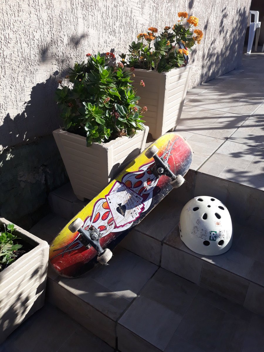 pauloedneves's tweet photo. @FabricioLaitano já  ta la no @_leobandeira #SKATE #TicTricRolima #Emprestado por #SessentaDias https://t.co/wrwb4ZhW8v