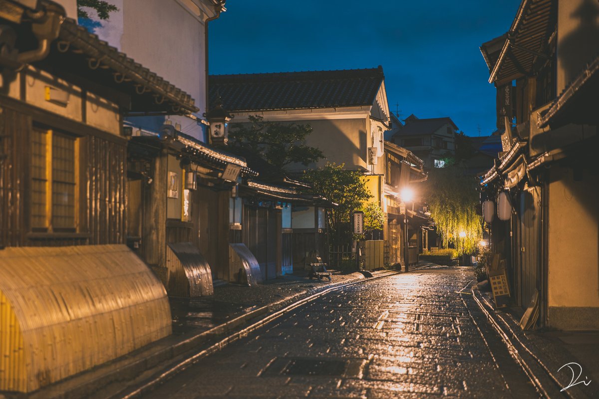 usalica's tweet photo. the rainy night of kyoto
#cinemacollection https://t.co/vtiiX2b8zH