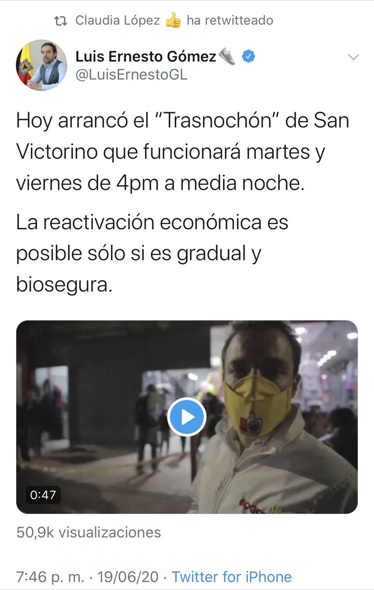 ToroLacides's tweet photo. Acertada decisión del presidente @IvanDuque @infopresidencia, le dejo este recuerdo a la alcaldesa @ClaudiaLopez para que alcance la sabiduría que tanto pregona 👇🏻 https://t.co/1zY8CS16nV