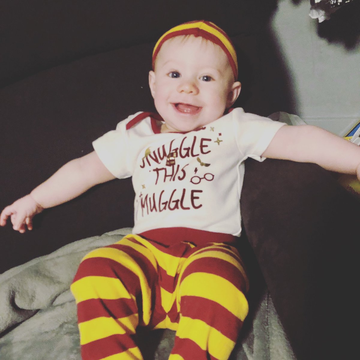 deaver_jess's tweet photo. #snugglethismuggle #eeveemariebaby #ridkkulus https://t.co/3LOLMUk01s