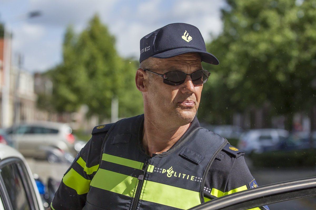 Politiebond's tweet image. Vanaf 5 september inroosteren naar rato van dienstverband 🗓. Mocht je dus nog afspraken hebben over jouw roosters en je wilt het anders, laat dat dan zo snel mogelijk aan jouw leidinggevende weten.  acp.nl/nieuws/vanaf-5…