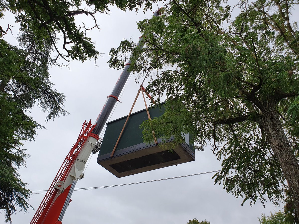 PCAMEO's tweet photo. Installation NRO @tarnfibre #StPaulCapdeJoux  Déploiement #fibre #Tarn avec M. Vandendriessche Maire, C. Herin Délégué #Numerique #DepartementduTarn &amp; N. Bongiovanni #SFRFTTH https://t.co/tLe65C3loH