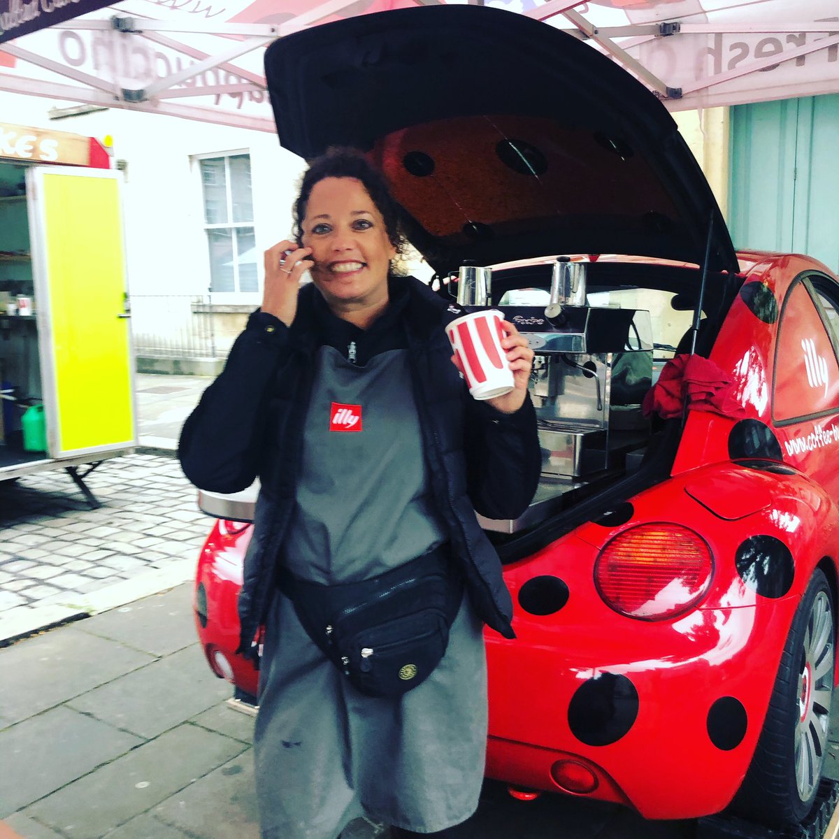 Coffee days are the best days!#yesweareback #coffeetogo #illy #cappucino #latte #americano #machiato #mocha #whatsyourfavourite