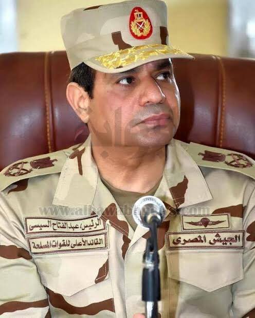 وراك ومعاك وجنبك لآخر نفس

مصر كلها خلف رجل واحد 🇪🇬

وانا باذن الله لمنتصرون