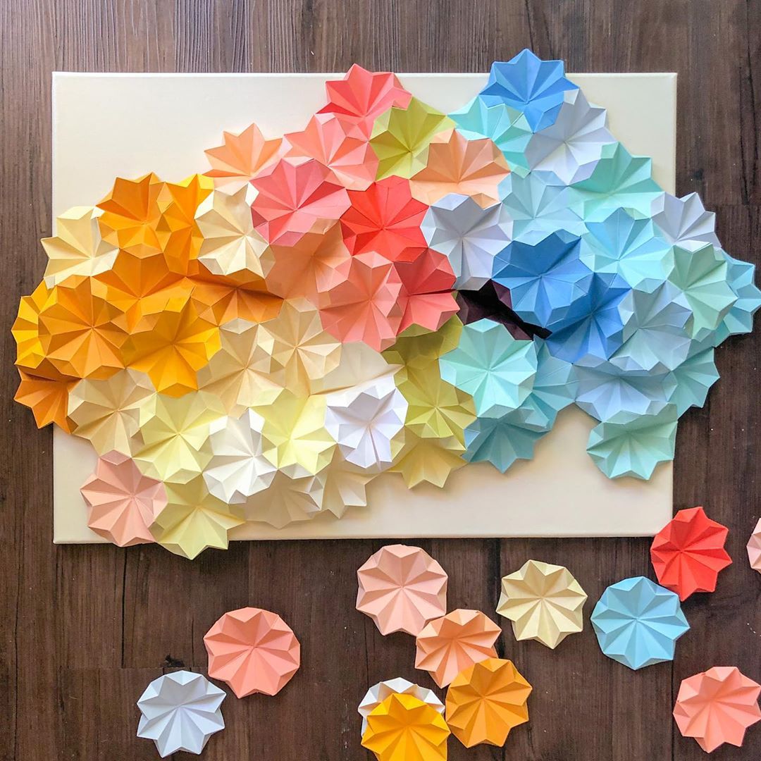 Paper_Source's tweet photo. Create your own photo and video backdrop with a #rainbow of colors from the paper bar! Inspiration from: @amandawitucki.
#papersource #paperbar #photobackdrop #diy #paperart #zoom #workfromhome https://t.co/y5Qnl9eix2