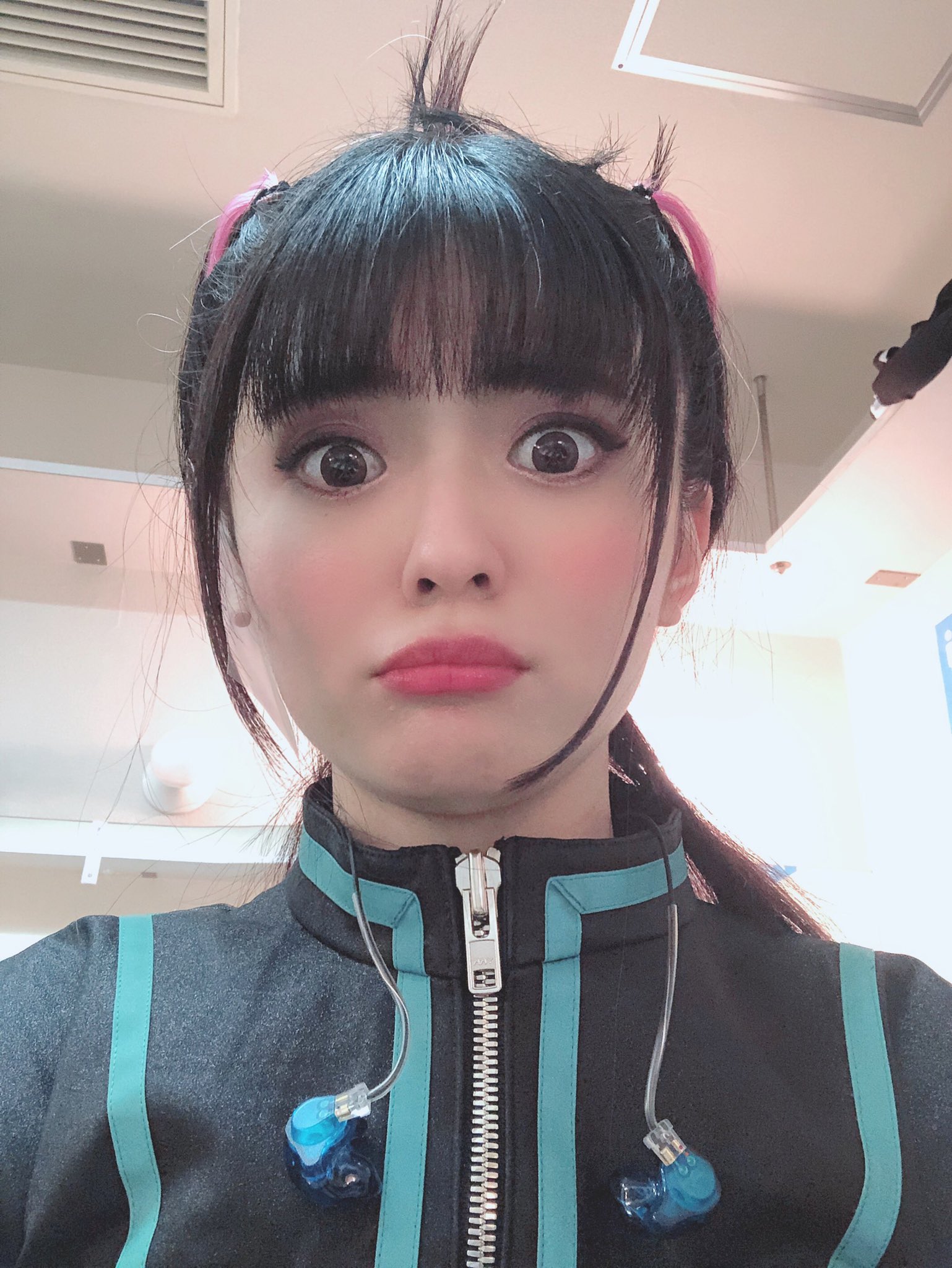 紡木 吏佐 We Are Raise A Suilen Bang Dream The Stage 初日を 迎え ました 心が騒いでる ありがとうって絶賛走り回ってる O まだまだ公演は続きまぜよ 明日からも宜しくお願い致します ご飯食べる時は大量毛量まとめ 紡木 吏佐 We Are Raise A Suilen Bang Dream The Stage 初日を 迎え ました 心が騒いでる ありがとうって絶賛走り回ってる O まだまだ公演は続きまぜよ 明日からも宜しくお願い致します ご飯食べる時は大量毛量まとめ