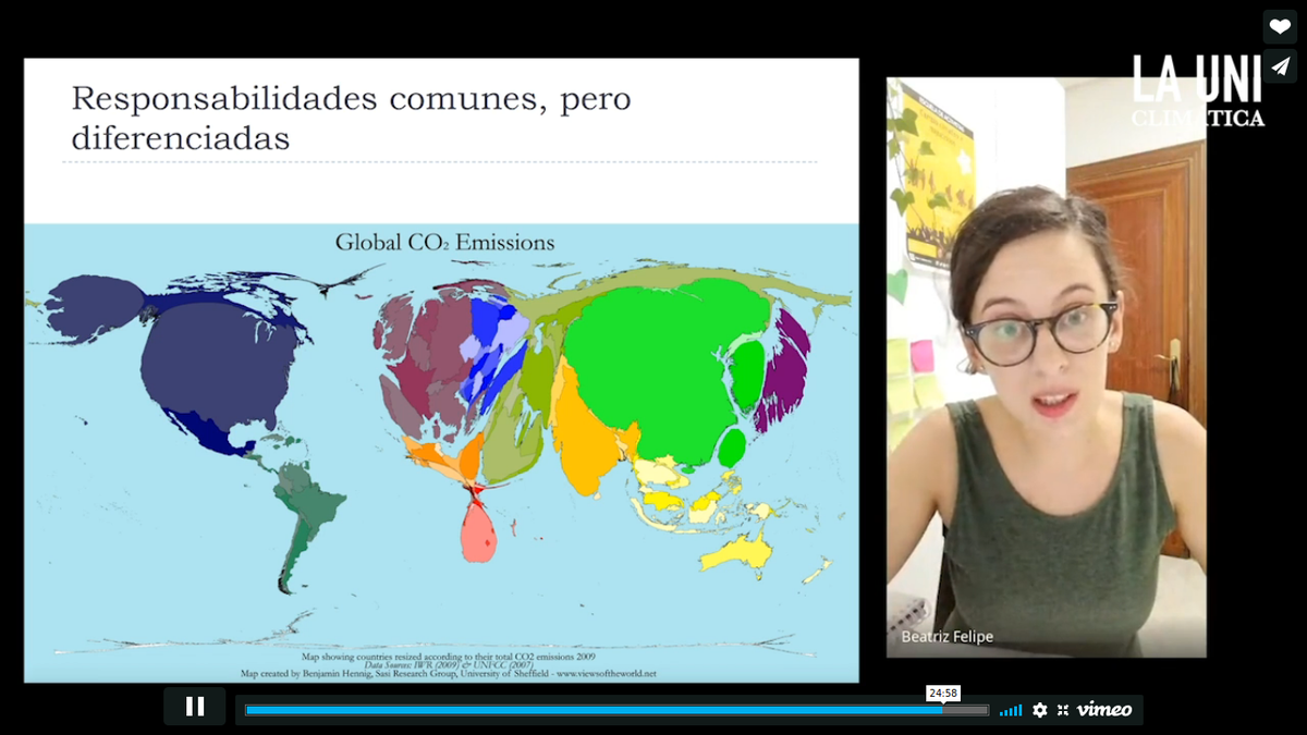 cregarla's tweet photo. Muy interesante la exposición de @beaifp en #LaUniClimatica sobre migraciones climáticas.
Brutal la imagen con la que acaba, en la que se muestra claramente como es el Norte Global el mayor responsable de emisiones GEI, debidas al modelo de desarrollo económico.
#CambioClimatico https://t.co/H1wcpRyJkp