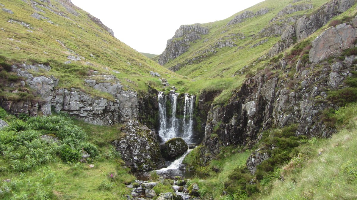 Day 3) Hen Hole to Mountain Hut:The route up Hen Hole was recommended by  @MrRichardC and was a trip highlight: the cascade of waterfalls and pools resembled the Lake District; wild flowers adorned the banks. I briefly submersed myself in a pool of liquid nitrogen.