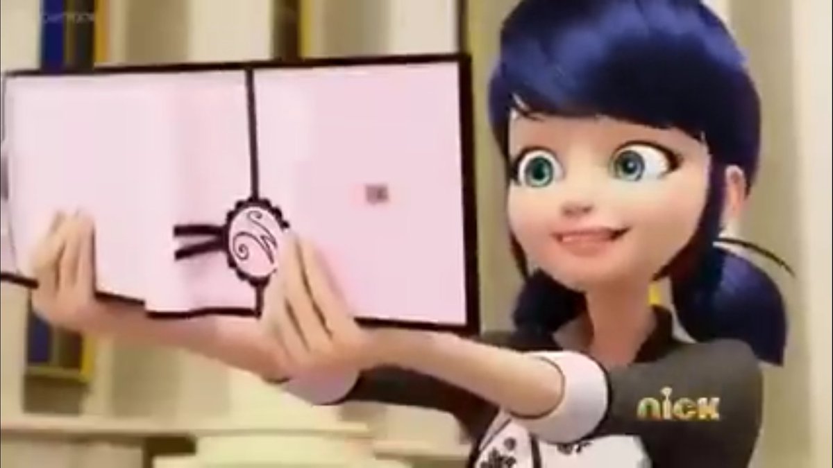 ladybugspain's tweet photo. Importante comunicado de Marinette https://t.co/kBVzN7BZqv