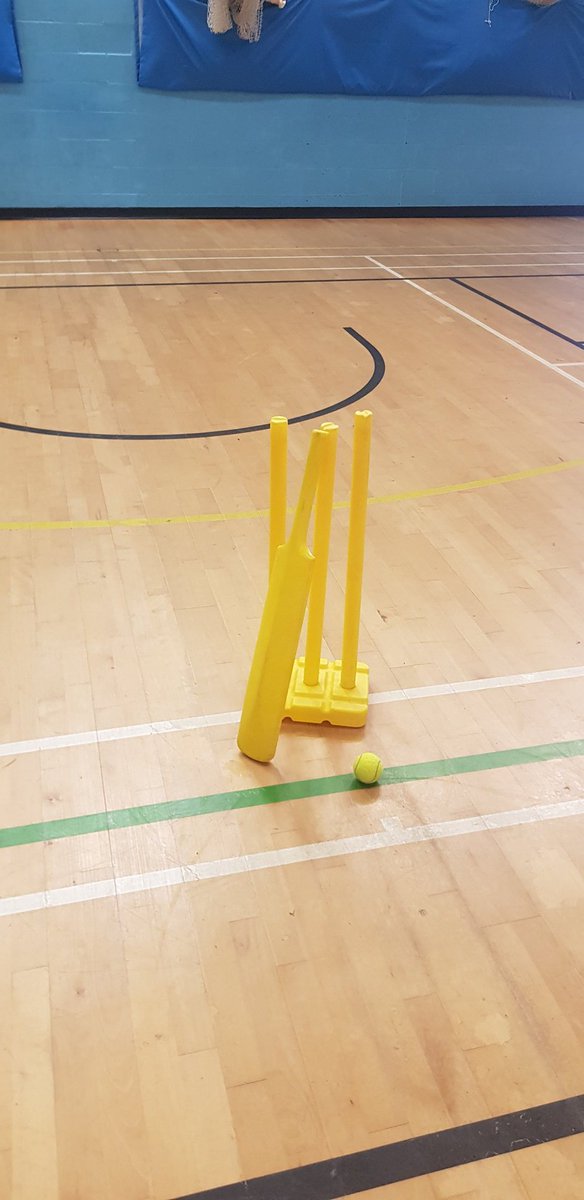 RPSPE's tweet photo. RPS: EXERCISE IN ISOLATION
MOTIVATION
With recreational cricket making a return last weekend it was good to see the students enjoying an adapted game of quick cricket.
Share what you do today and use a # 📸 📱
#isolationmotivation 👊
#teamrps 🔴⚪️⚫️
#backtogethersoon ❤️ https://t.co/VMd6C19h2X