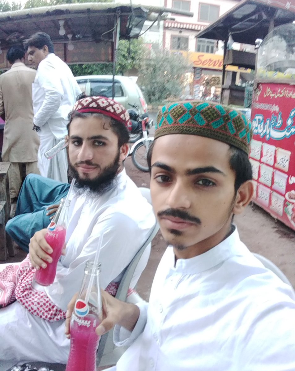 Mueen Khan tweet media