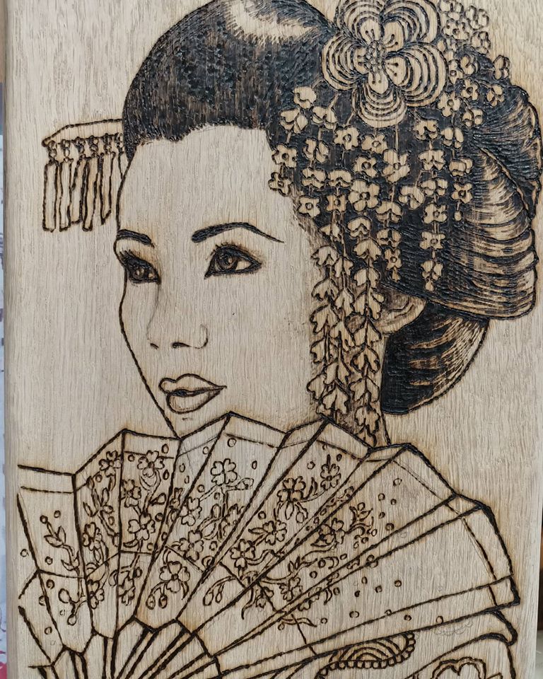 PyromaniArt's tweet photo. The current #Pyrography project 
#Geisha #EastAsian #ArtistOnTwitter *Next step is to add a little colour* https://t.co/qjYdMNujpe