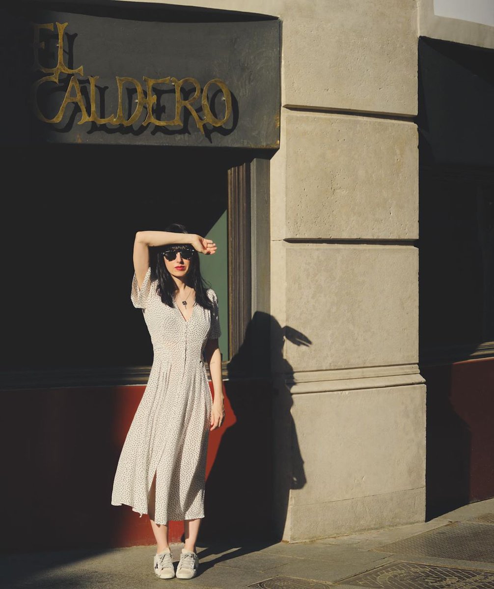 El sol y la brisa mediterránea también llegan al corazón de Madrid. 
Gracias por la fotaza <a href="/cecilecollage/">Cecilia Camacho</a> 📷 @_elysanchez_

#Madrid #Huertas #barriodelasletras