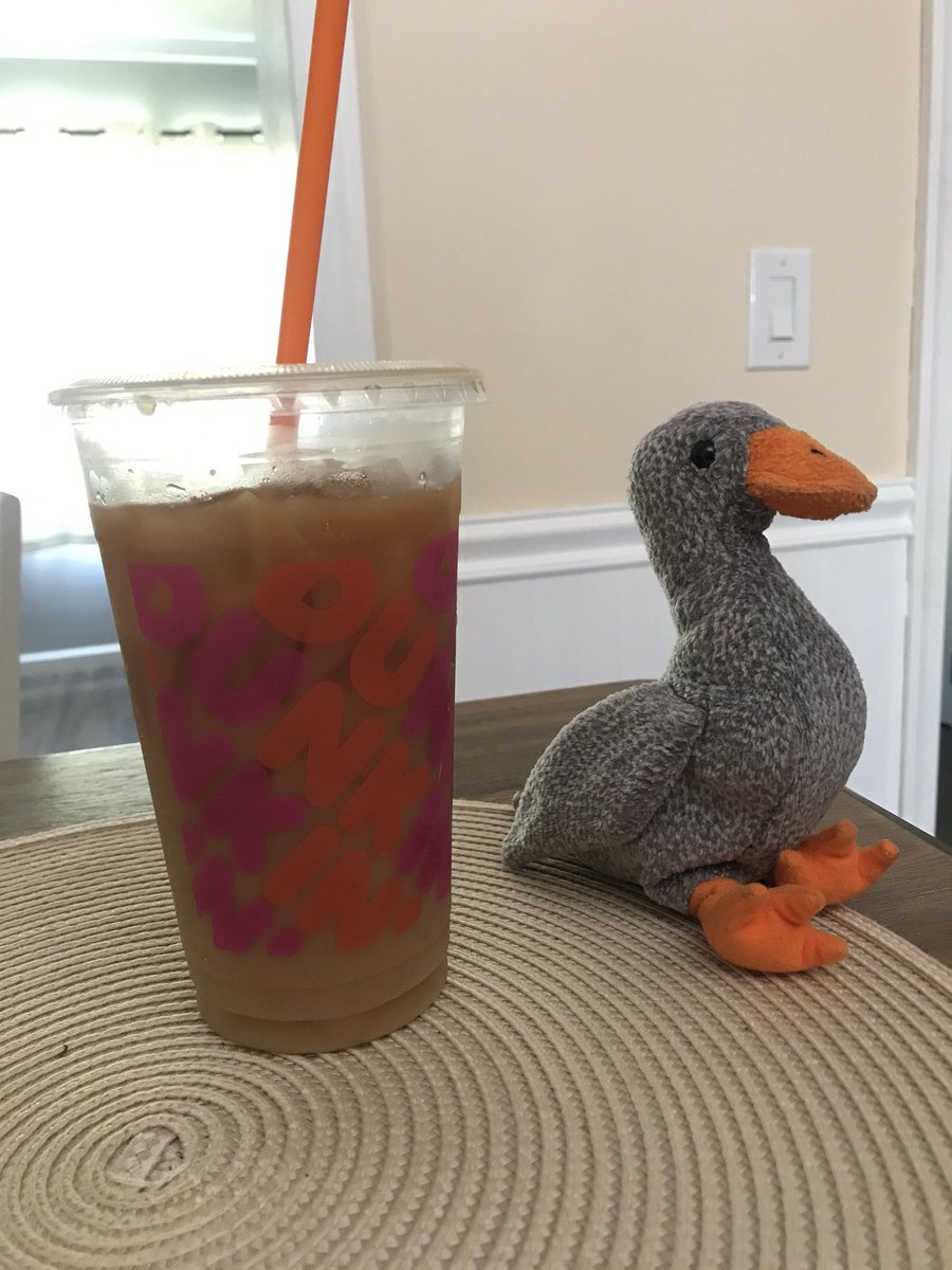 onwithjohnwx's tweet photo. It’s iced coffee day at @dunkindonuts. Minimum $1 cash donation to St. Joes gets you a medium iced coffee. It’s a win win. You support #GoJoe23 and you get to cool off on this warm day. https://t.co/6KrVhFLOqo