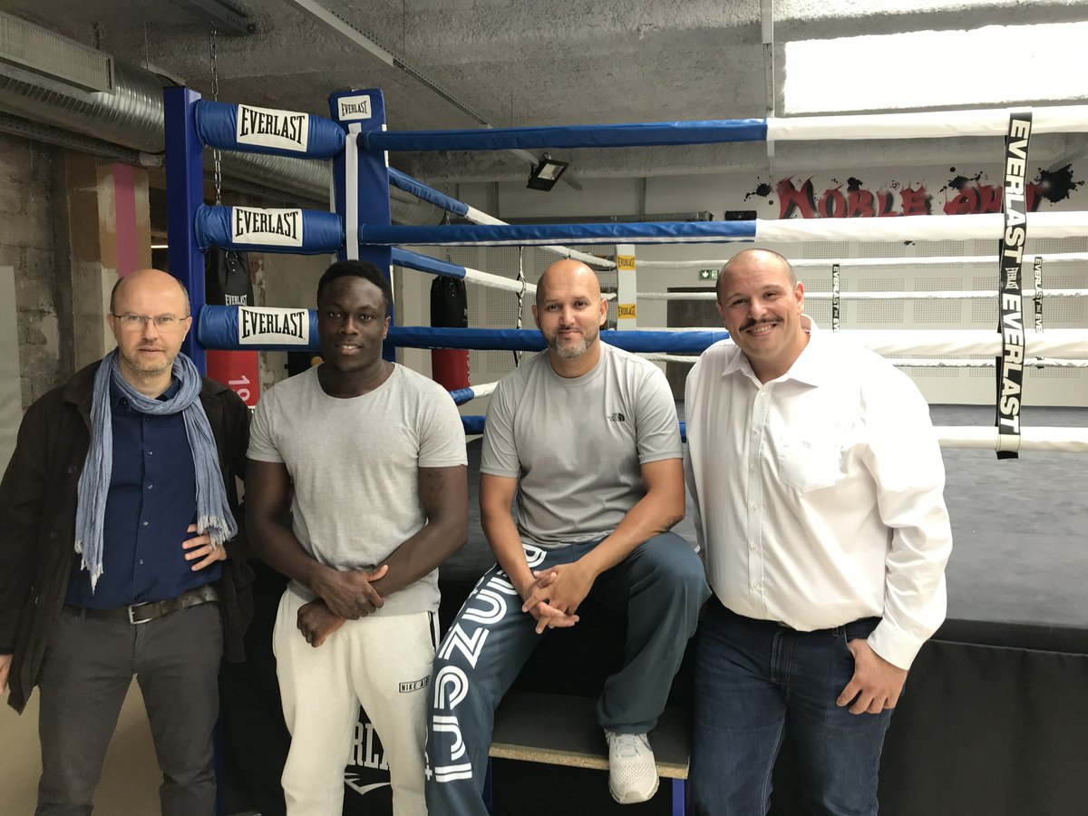 Et si l'éducation et l'insertion se faisaient aussi par le sport ? 

Voici l'objet de ma visite aujourd'hui en compagnie de Tristan HAUCK de <a href="/AG2RLAMONDIALE/">AG2R LA MONDIALE</a> chez Élan Sportif à Mulhouse.