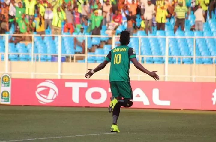 Mukandyla's tweet photo. 2020-2021 Loading⌛️ #botola #thepython #asvitaclub🇯🇲 🇨🇩 https://t.co/FjDNQMDyvO