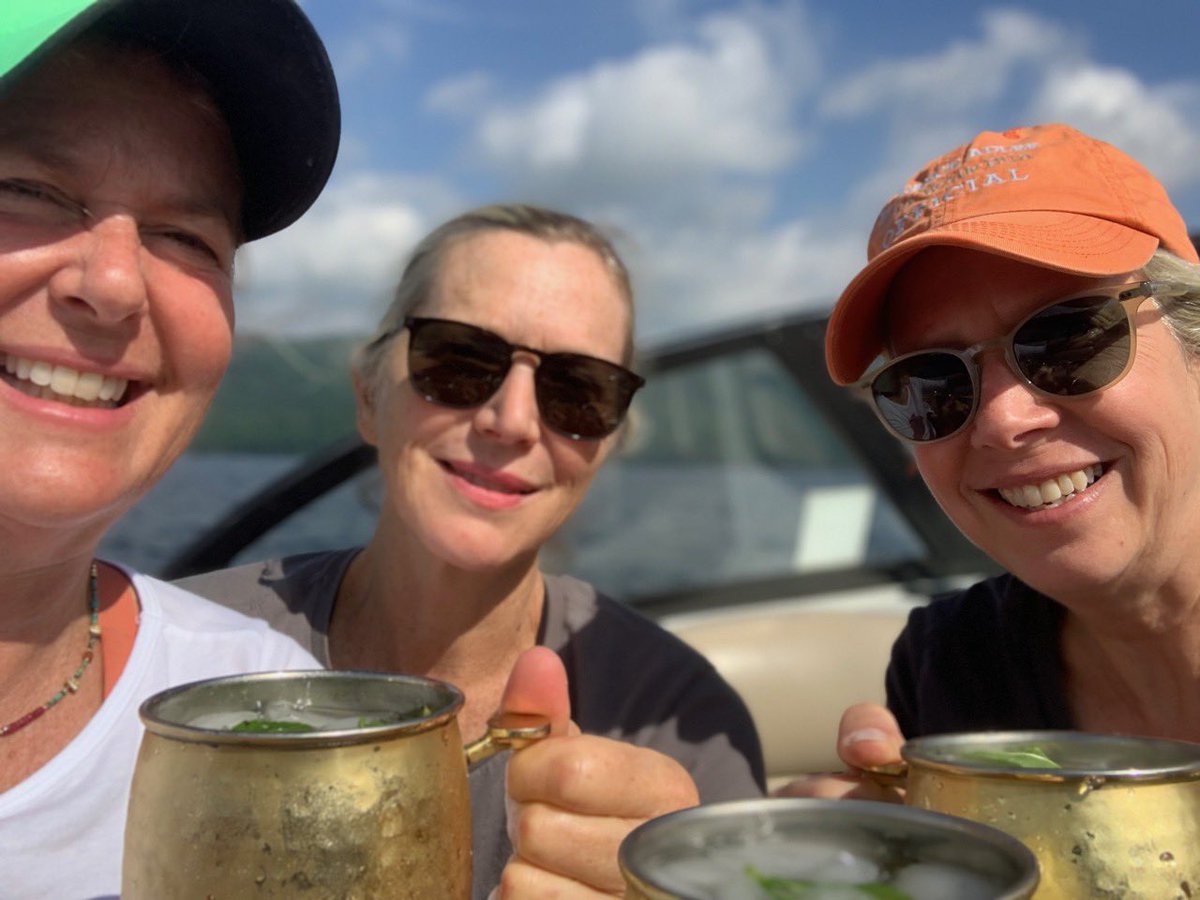LeeMWoodruff's tweet photo. Happy Bastille Day and happy birthday to our Dad, who would have been 88 yesterday. We took a boat ride and toasted with Moscow Mules in the place he loved. #Sistersummer #quarantinepod https://t.co/p9nZwcWCQr