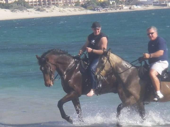 Andy Hillstrand on Cam and my friend Morgan on Karens Lobo