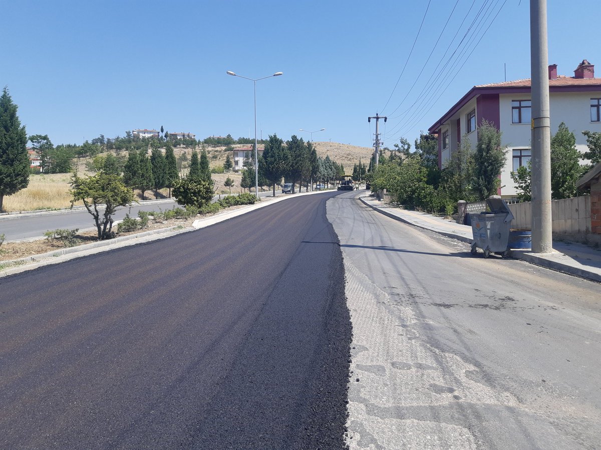 ASefligi's tweet photo. - Ayvaşık Mahallesi Hastane Yolu (Şehit Üsteğmen Ufuk Ünsal Cad.) Asfalt Atımının 2.Etabı Tamamlandı.
@atila_celik06 @haliltuncay06 @erolguler06 https://t.co/YetocW9Pjy