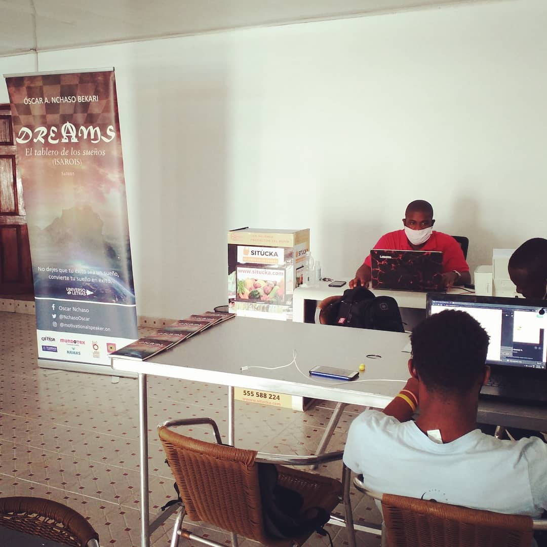 HubDreams's tweet photo. Welcome to our co-creation space!!!
The online shopping cart #Situcka a product incubated by @BikeTech5 organizes its work at Dreams Hub facilities through a temporary agreement of #coworkingspace
___
#buildingthenextgenerationofdreamers #collaborativeminds
#doers #dreamers https://t.co/Glq0E2Fb18