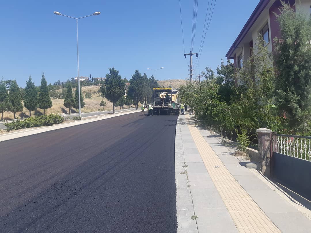 ASefligi's tweet photo. - Ayvaşık Mahallesi Hastane Yolu (Şehit Üsteğmen Ufuk Ünsal Cad.) Asfalt Atımının 2.Etabı Tamamlandı.
@atila_celik06 @haliltuncay06 @erolguler06 https://t.co/YetocW9Pjy