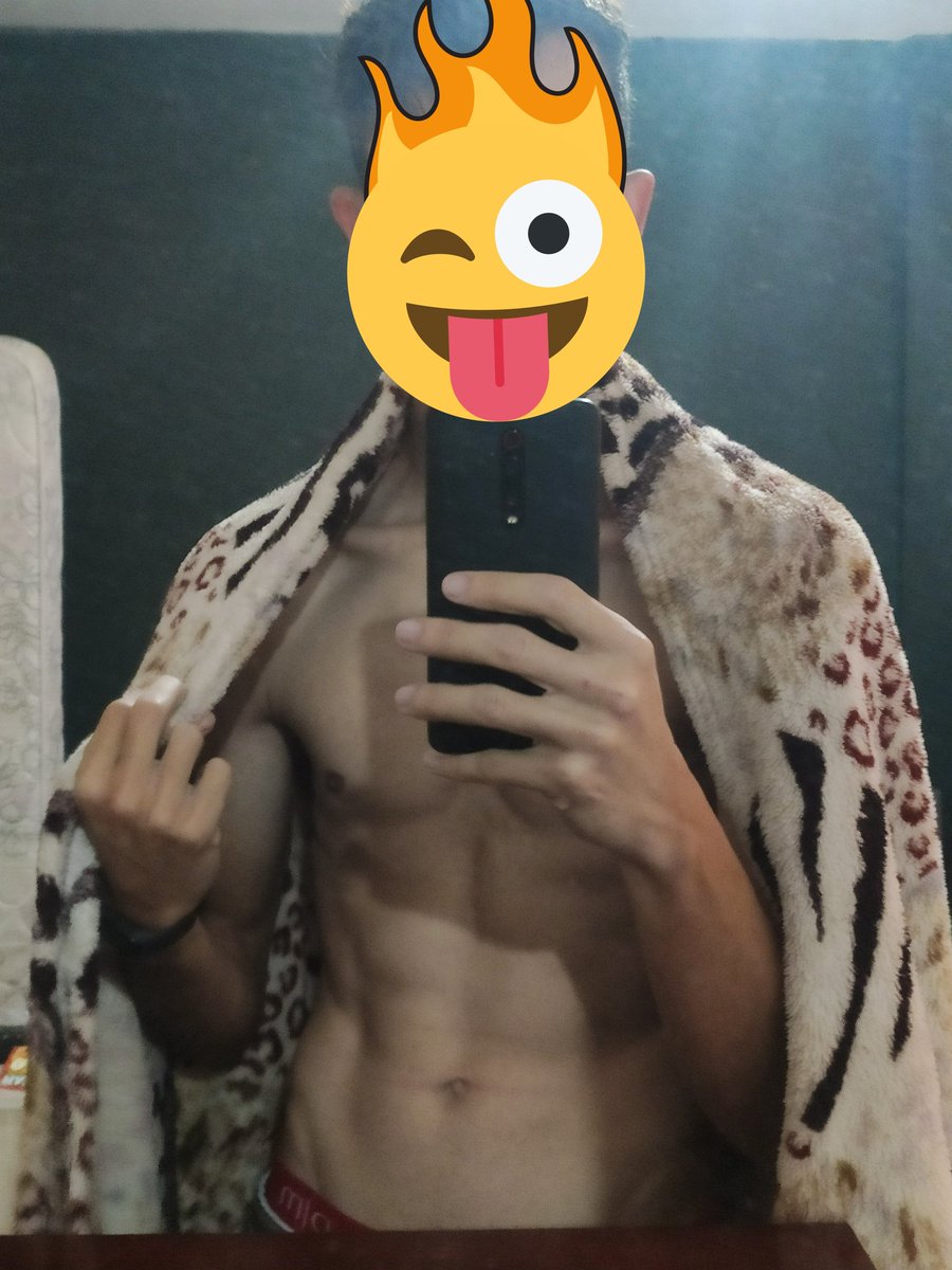 BfLeksp's tweet photo. Só eu q gosto de sair do banho e me enfiar numa coberta dessas? 🤭😏🔥
Bora trabalhar q vida de Uber não tá fácil, né?!
Alguém tem essas em casa?! Me chama p/ eu me enrolar e ver se esquenta mesmo... Se não esquentar de um jeito, a gente esquenta de outro 😏😈🔥

#Ubercat #sigilo https://t.co/cSqlbWMRux