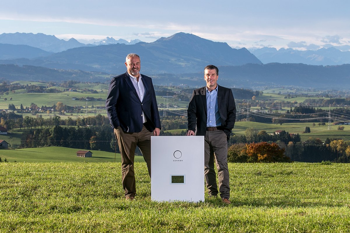 SonnenUSA's tweet photo. 10 years ago, sonnen was founded in the small Bavarian energy village Wildpoldsried. Read the Q&A with our co-founders on sonnen's evolution + progress towards a clean energy future π https://t.co/NE2yDFBQdI
#energyisyours #energystorage #10yearsofenergyfuture #sonnen https://t.co/hAv7FOEApt