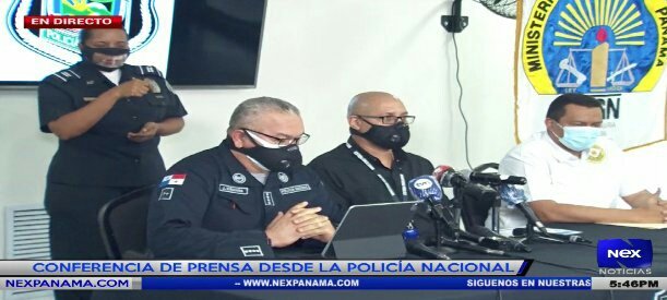 joseelseguridad's tweet image. @TReporta EN LA HORA DE CONFERENCIA DE LA POLICIA DE PANAMA @ProtegeryServir ELLOS DANDO LA NOVELA DE #MOISES QUIENES #PROTEGEN SI FUERA @rmartinelli LE PUBLCAN FOTO DEL LOCO #LIBANDO LICOR. UN MEDIO AL MEJOR #POSTOR HAY PERIODISTA ALLI QUE REPUDIAN ESTO PERO CALLA X LA PANDEMIA