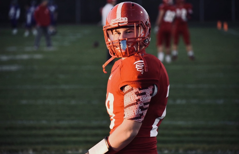 PaFootballNews's tweet photo. 2020 Player Profile: Damon Dowkus - Mount Carmel @Dowkus2871 @coachmarlow02 @GOBIGRED19 https://t.co/DZj3Rf9mbA https://t.co/7hrTpDXcba